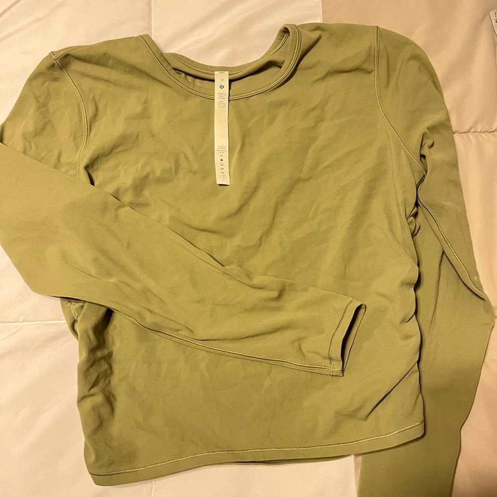 Size 10 Lululemon long sleeve